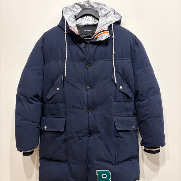 라프시몬스 패치 다운필드 파카