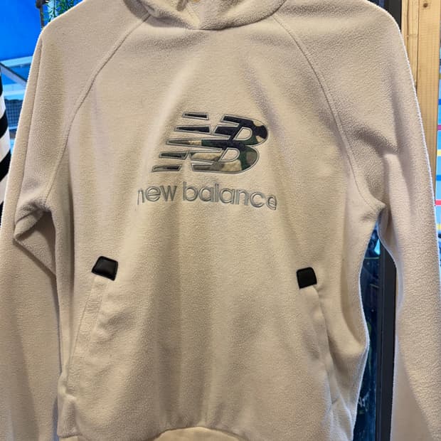 뉴발란스 화이트 후리스 후드티