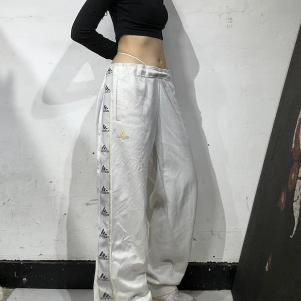 아디다스 사이드 라인 화이트 대대장 와이드 추리닝 바지 트레이닝 팬츠 L