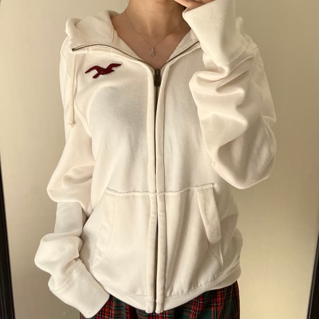 zip up hoodie