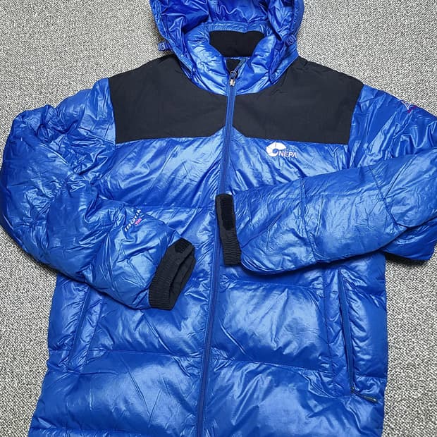 네파 파란색 구스다운 패딩 100