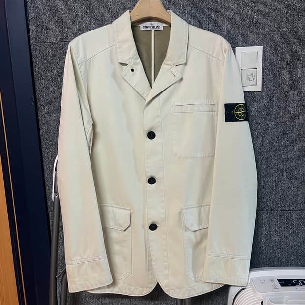 스톤아일랜드 3버튼 블레이저 크림 L사이즈 정품