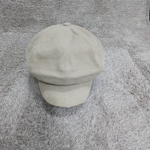 W.STANDARD 코듀로이 뉴스보이캡 새제품