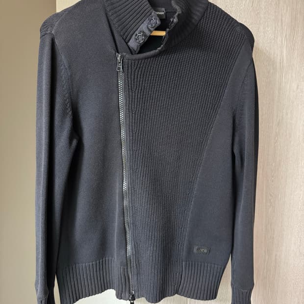 엠포리오 아르마니 비대칭 니트집업