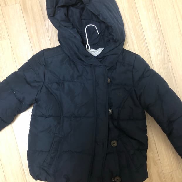 아크메드라비 패딩