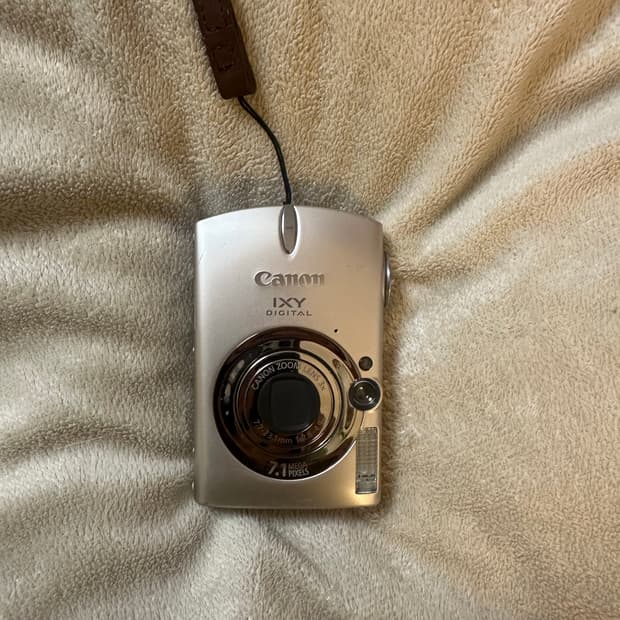 캐논 익서스 750디카 (디지털카메라)