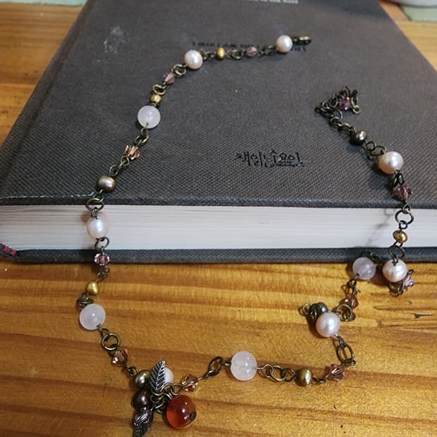 수공예 진주 원석 목걸이