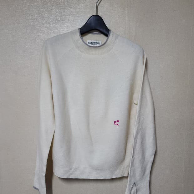 에센셜 앤트워프 니트