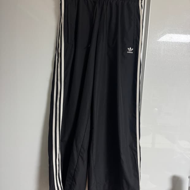 [L] 아디다스 아딜레늄3 팬츠 판매