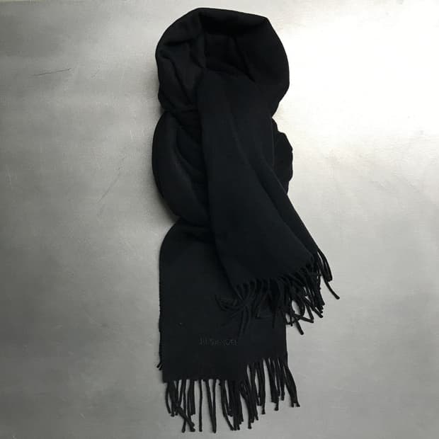 질샌더 로고 머플러 블랙