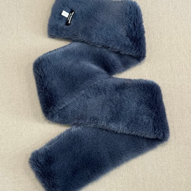 준야와타나베 블루 퍼 머플러