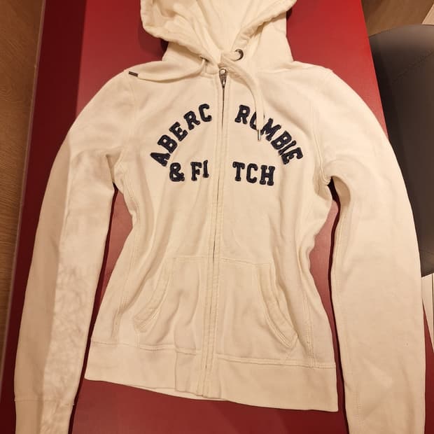 아베크롬비 후드집업 딱붙 슬림핏 대장급 매물