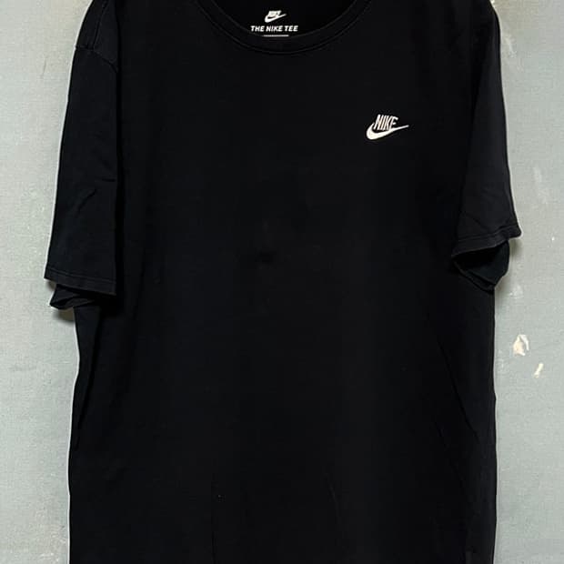 NIKE 나이키 NSW 클럽 남자 반팔티셔츠 블랙 라운드넥 L 100