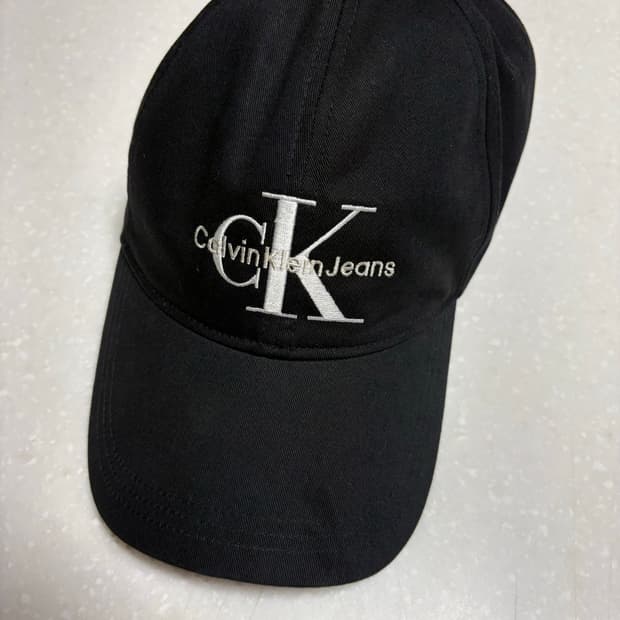 캘빈클라인 볼캡 모자