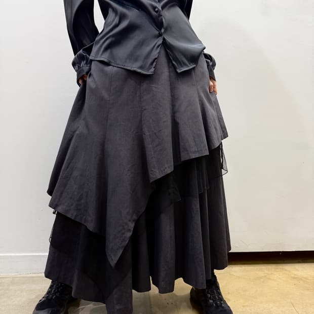 미니멀 레이어드 디자인 롱 스커트