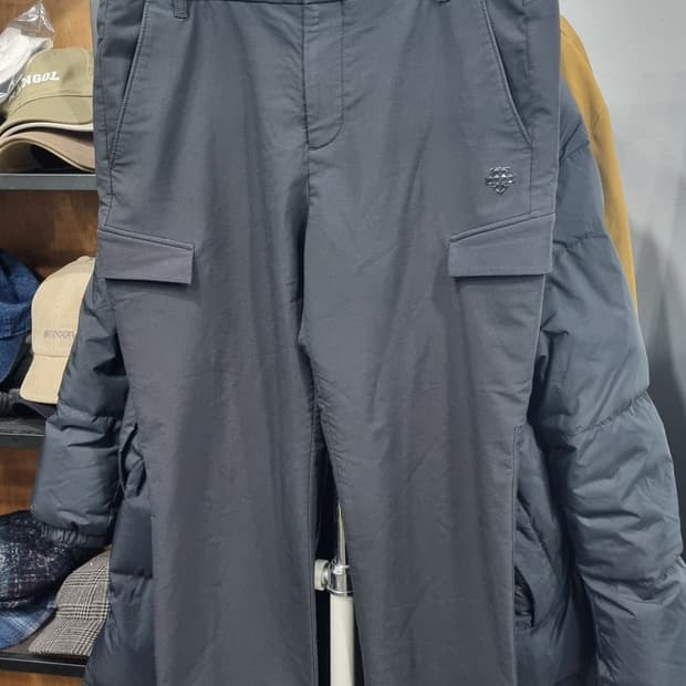 DESCENTE)) 데상트 골프 카고팬츠 33size 상태좋음