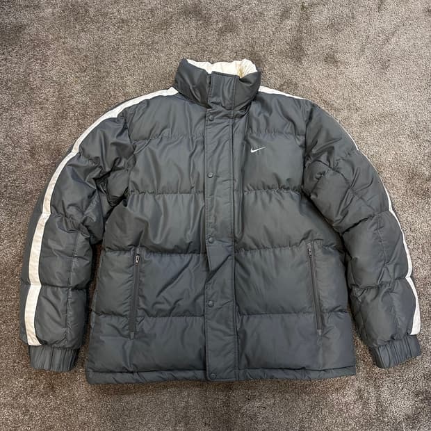 나이키 올드스쿨 사이드라인 덕다운 푸퍼 패딩L