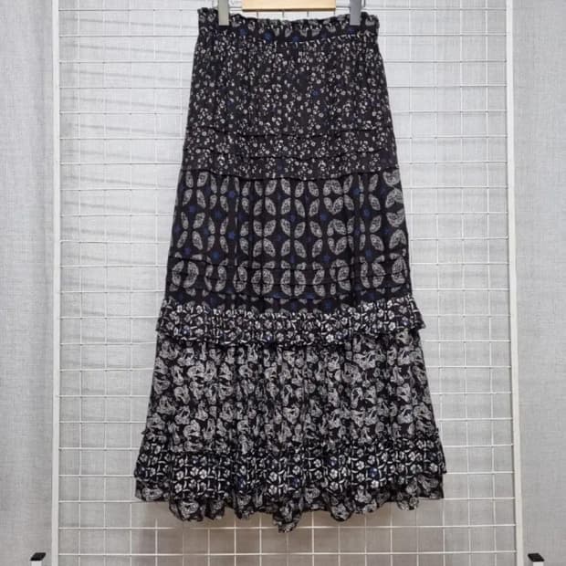 써스데이아일랜드 스커트 M