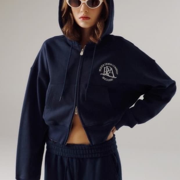 프렌다 메인로고 크롭 후드집업