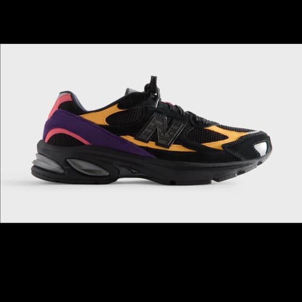 뉴발란스 KITH 콜라보 운동화입니다
성수키스 정발 새제품