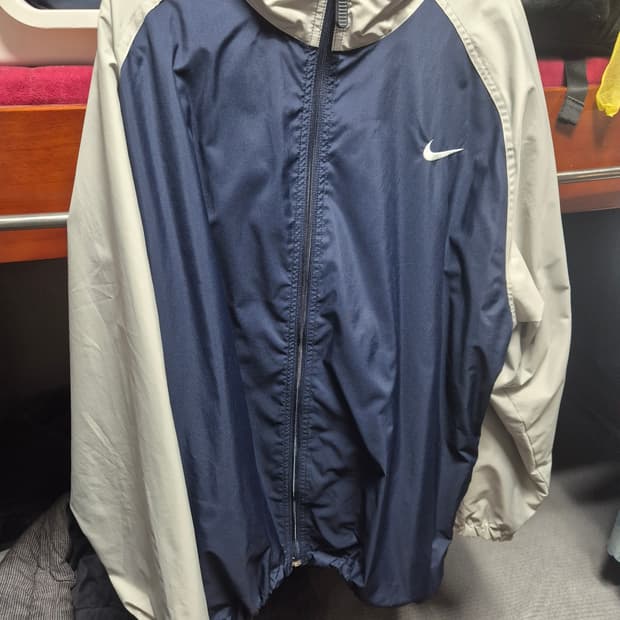 나이키 올드 바람막이