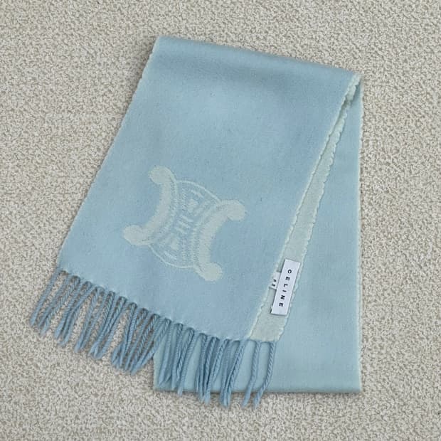 셀린느 트리오페 머플러