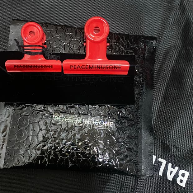 피스마이너스원 레드 클립