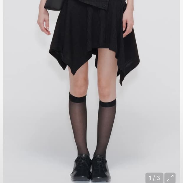 미세키서울 Unbalanced flow mini skirt BLACK