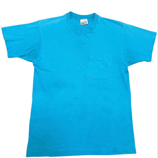 90s Vintage Blank Basics T-shirt
