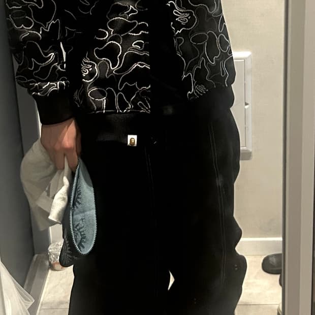 베이프 네온 카모 자카드 트랙탑 