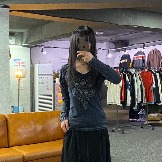 Affluence 빈티지 펑크 브이넥 슬리브리스B4781
