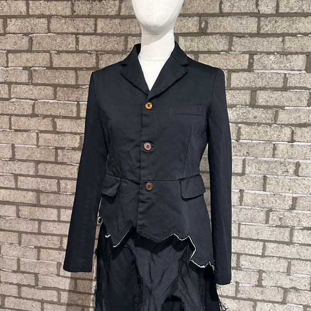 꼼데가르송 블랙  컷오프 자켓