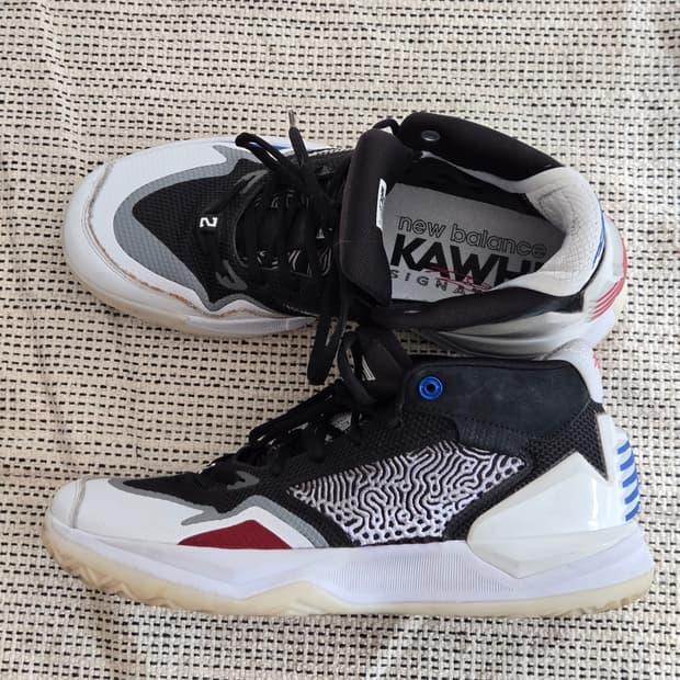 뉴발란스 레트로무드 카와이 하이탑 농구화 