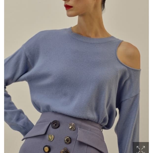 페이우 어깨트임 캐시미어 니트 