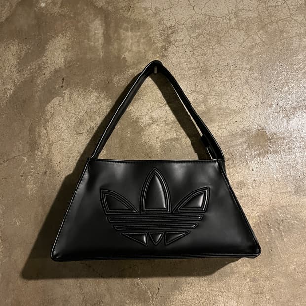 아디다스 숄더백 블랙