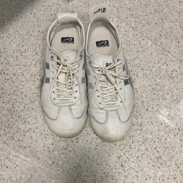 오니츠카 타이거 240 강민경님 착용 모델