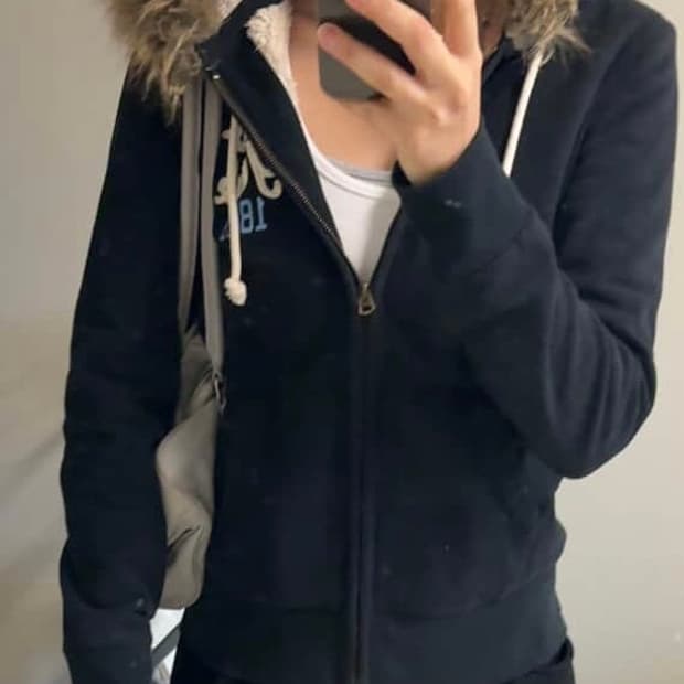 후아유 퍼 후드집업