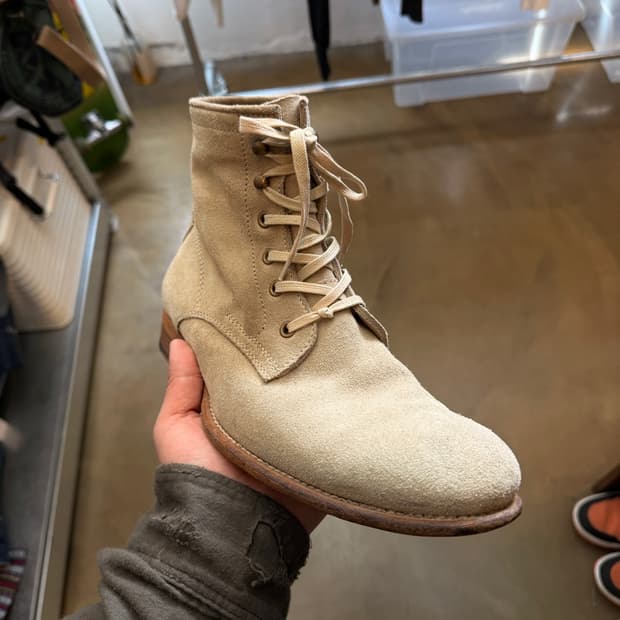 N.D.C made by hand 라이트 아이보리 스웨이드 부츠 43