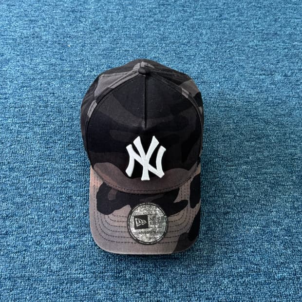 뉴에라 NY 카모 볼캡