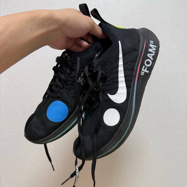 나이키 오프화이트 줌플라이 260