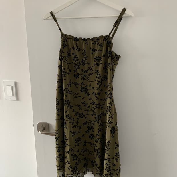 딥그린 플라워 원피스