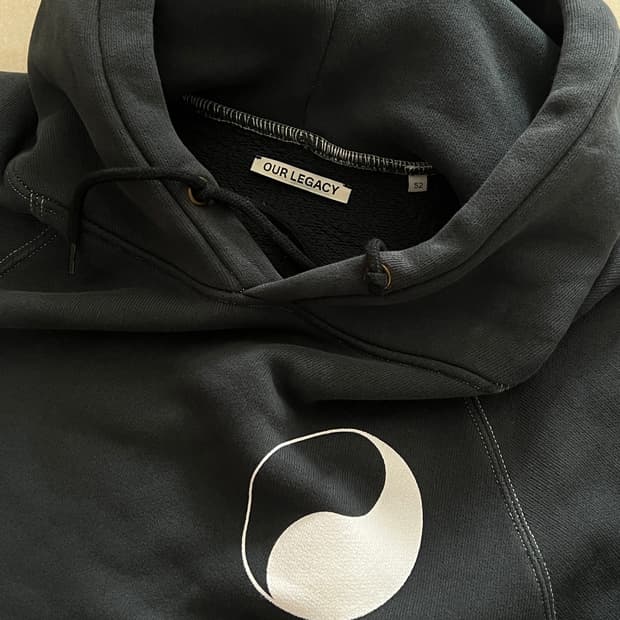 아워레가시 워크샵 후디 차콜 52사이즈 