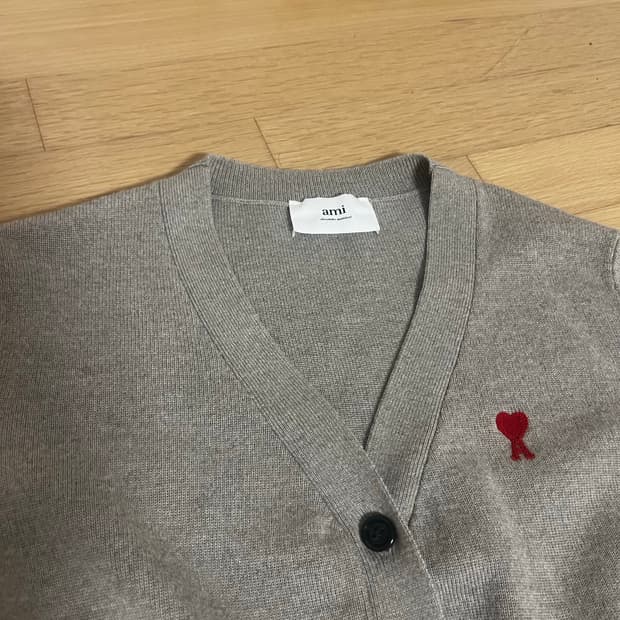 아미 스몰로고 여성 크롭 가디건