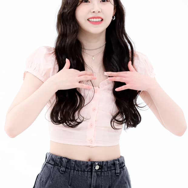 (엔믹스규진착용)아웃엑소 라라 탑 반팔 블라우스 셔츠