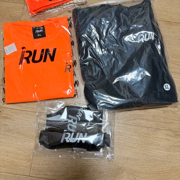 아이런 바람막이 XL /반팔 티셔츠 XL 양말 /무릎보호대/ 발목보호대