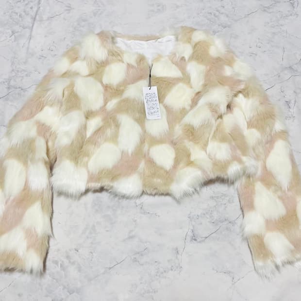 세실맥비 화이트핑크 퍼자켓 숏코트 m사이즈