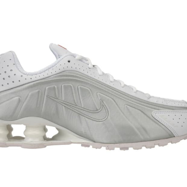 [260, 새상품] 나이키 샥스 R4 메탈릭실버(W)