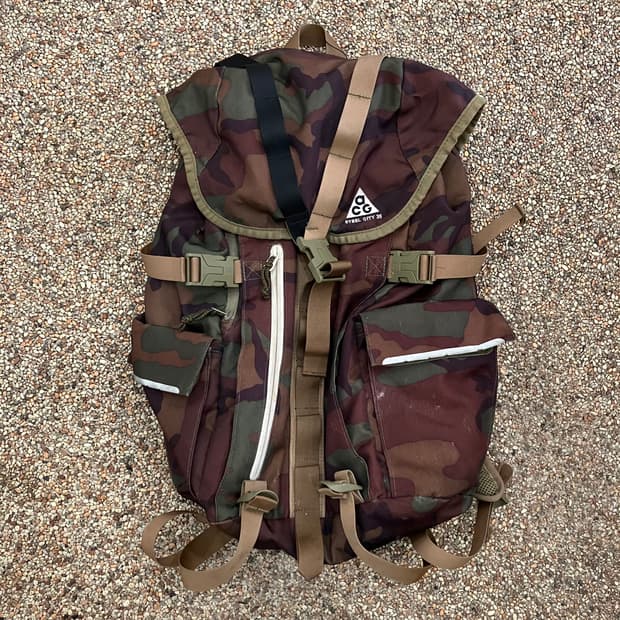 27 나이키acg 카모 백팩