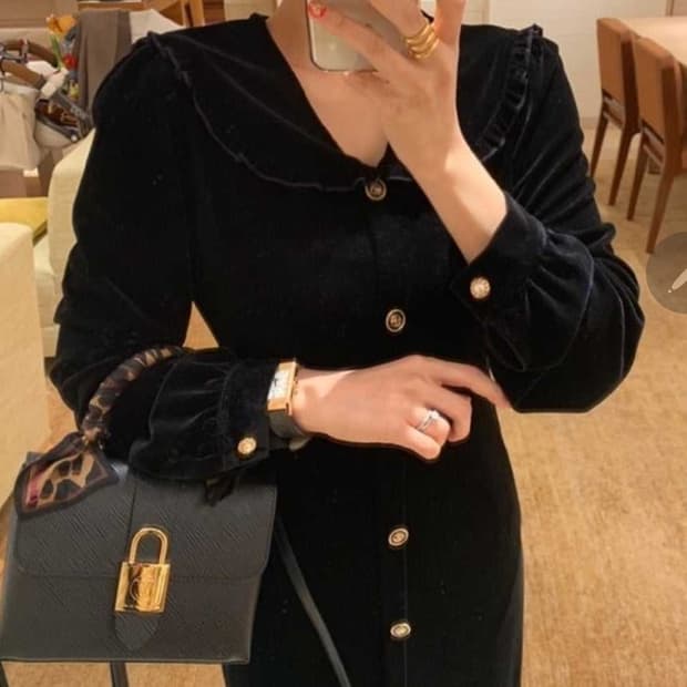 임블리 프릴 쎄일러카라  벨벳 원피스