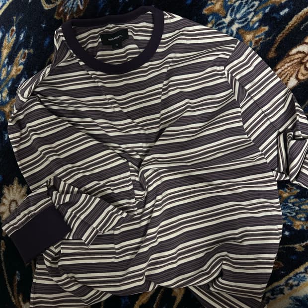 999휴머니티 스트라이프 롱슬리브